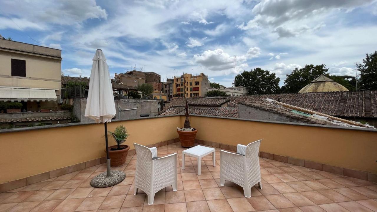 Attico Con Terrazza Santa Cecilia Apartment Rome Luaran gambar