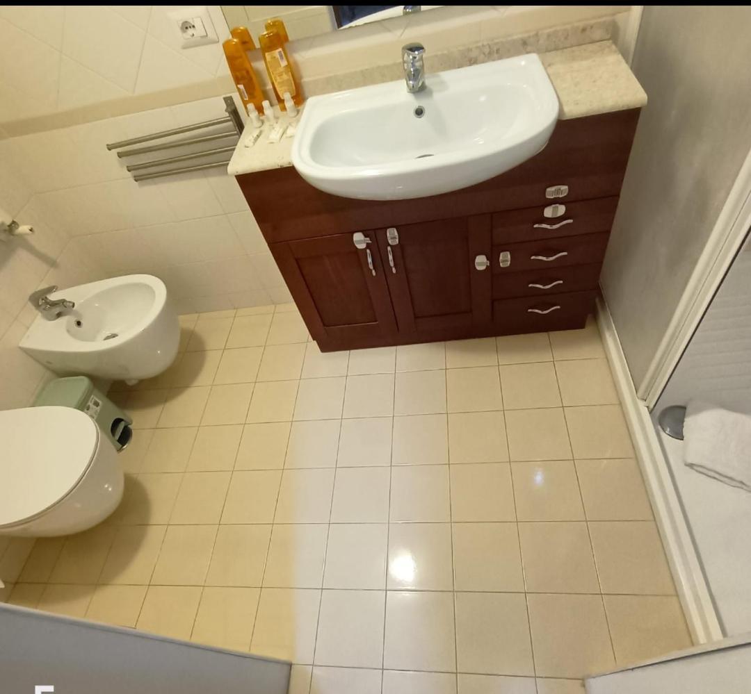 Attico Con Terrazza Santa Cecilia Apartment Rome Luaran gambar